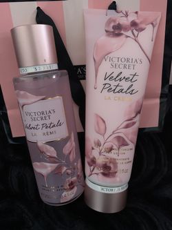 Victoria secret set valves petals