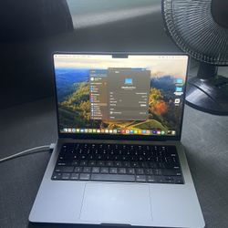 MacBook Pro 14