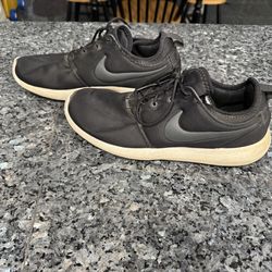 Mens nike shoes