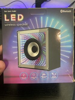LED wireless speaker