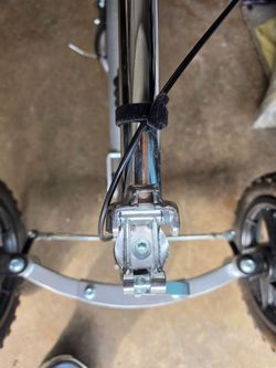 Knee Rover brand new never used.