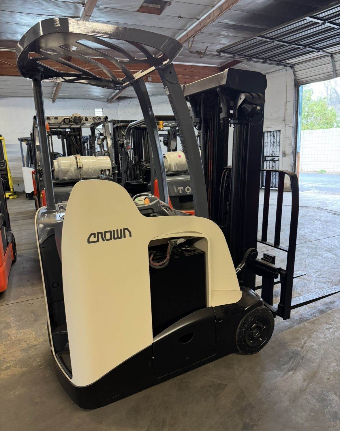2019 Crown RC Forklift