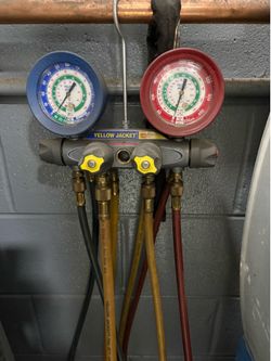 YELLOW JACKET Manifold Gauge: 4 Valves, 0 Hoses, Series BRUTE II, 3 1/8 in Gauge