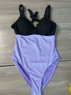Women’s One Piece Black and Purple Swimsuit Size Xl