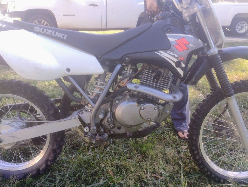 Drz125l Dirt bike Big Wheel
