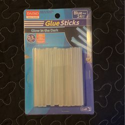 Glow In The Dark Glue Sticks 