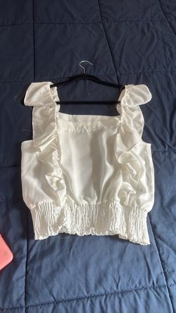 Ladies clothing bundle size M-L. Some NWT