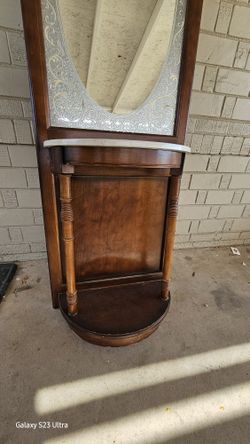 Hall Tree Stand W/ Mirror (1(contact info removed)'s)