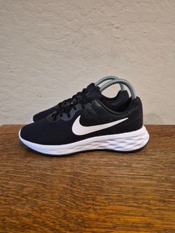 Nike Revolution 6 Next Nature Road Running Shoes
Women's Size US 6.5