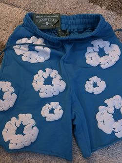 Demin Tears Shorts Medium 