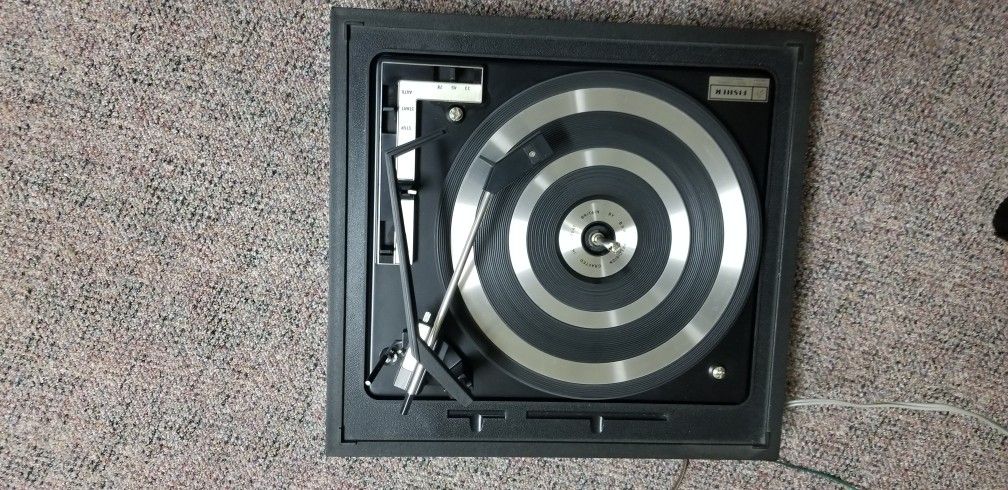 $30 Vintage 70's Auto Turntable Fisher Model 225-XA .  Turns/seems To Work But Untested