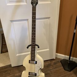 Bass Guitar - Hofner Ignition 