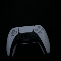 White PS4 Controller 