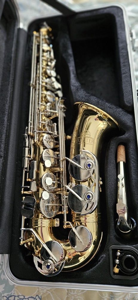 Jupiter Capital Edition CES-760 Alto Saxophone
Jupiter Capital Edition CES-760 Alto Saxophone NEW