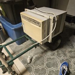 AIR CONDITIONER 