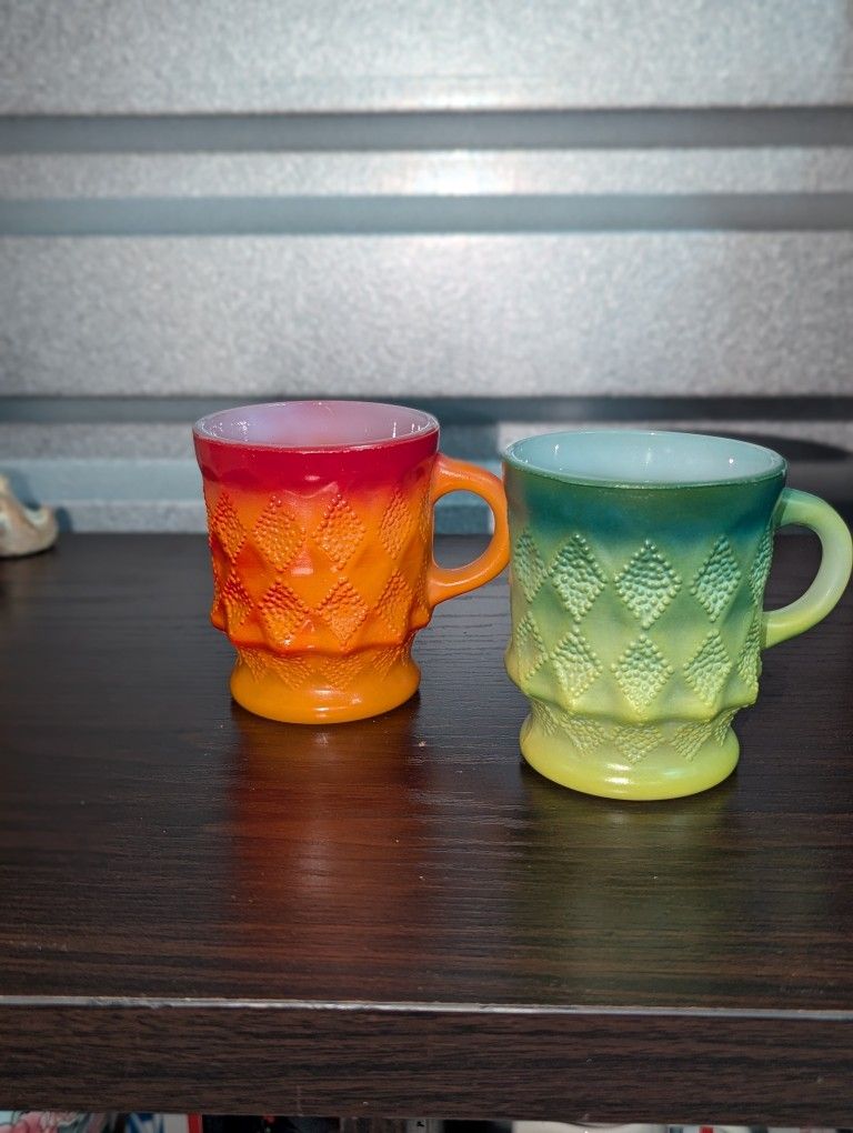Vintage Kimberly Diamond Anchor Hocking Fire King Glass Set of 2 Mugs Green Red