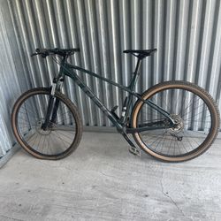 Trek Marlin 7 Gen 3 mountain Bike