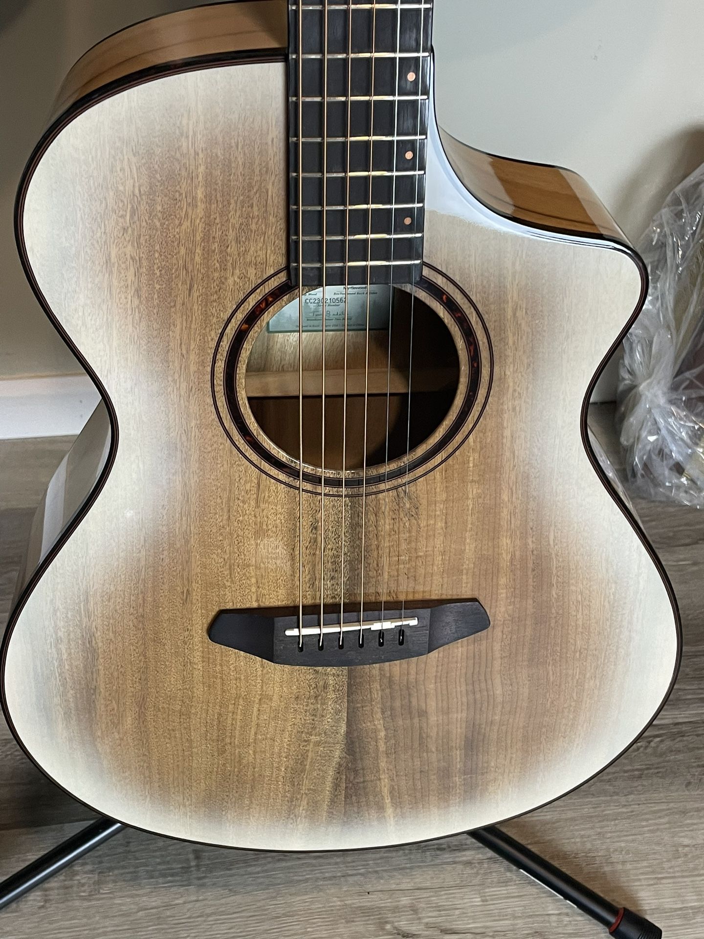 New Acoustic Electric Breedlove Limited Edition White Sand Pursuit Exotic S Concert