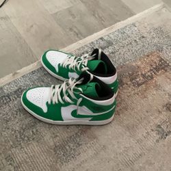 Jordan 1 Mid Lucky Green