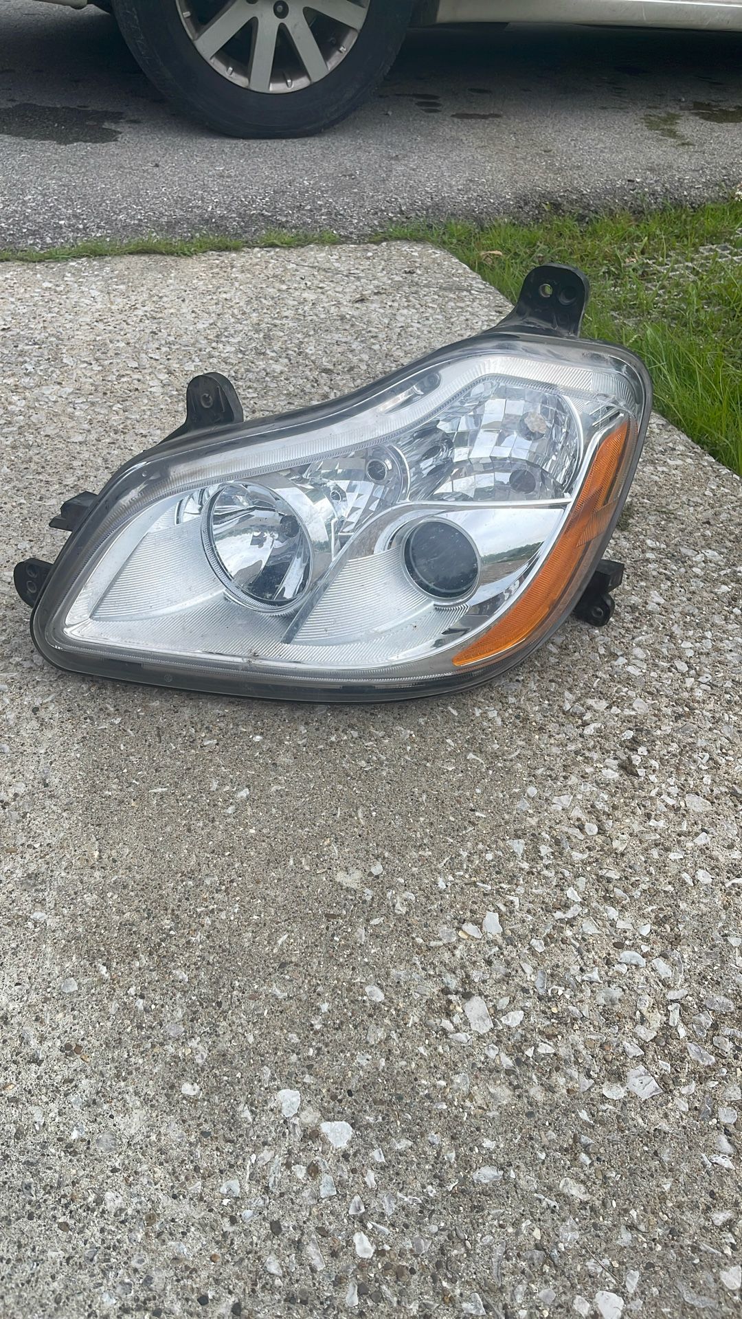 Headlight Kenworth Truck 2013-2021