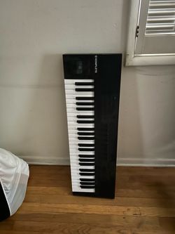 Komplete 49 Key Controller
