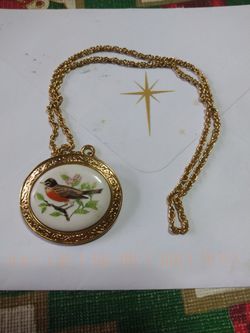 Beautiful Avon Pendant