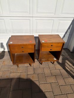 John Stuart Wooden Set Of 2 Night Stand Vintage Furniture PICKUP LI NY
