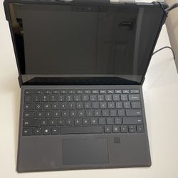 Surface Pro 6(Mint Condition)
