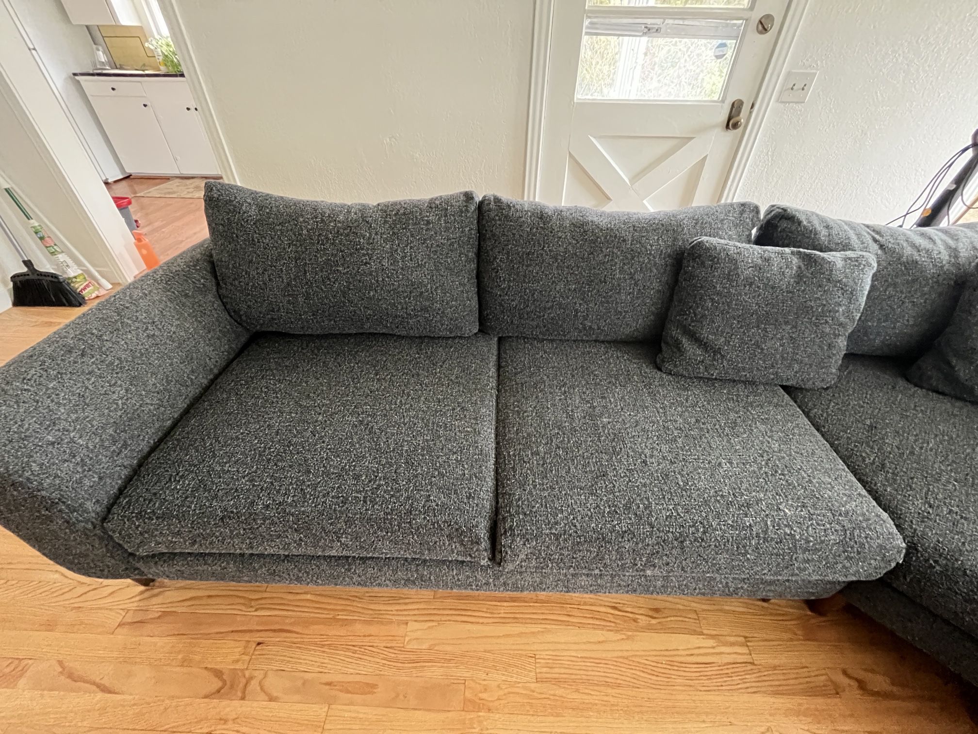 Dania Sectional Couch 