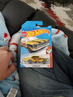 Hot Wheels Treasure Hunt 65 Ford Galaxie
