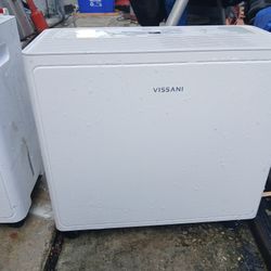 Vissani Dehumidifiers