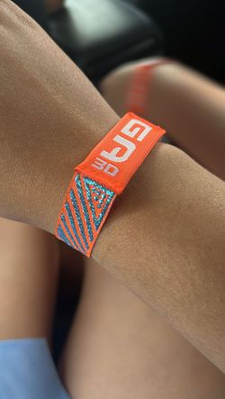 Ultra Wristband
