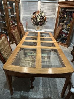Solid Dinning Table