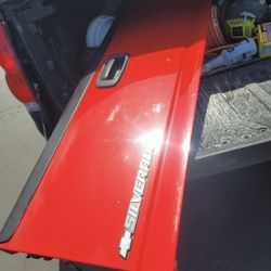 Chevy Silverado Tailgate 