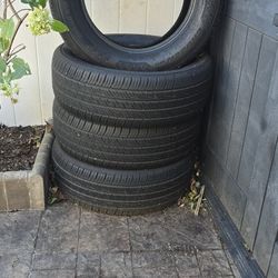 2024 Nissan Pathfinder Tires