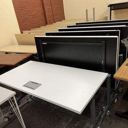 NESTING TRAINING TABLES     -can Deliver-
