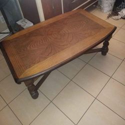 DropLeaf Coffee Table