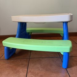 Little Tikes Play Table With Umbrella 