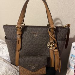 Michael Kors Purse Set 