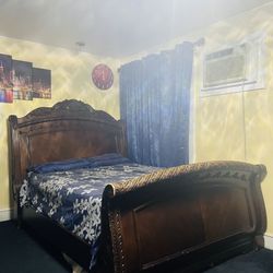 Queen Size Bed Set
