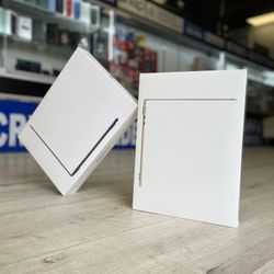 MacBook Air M2 Chip (Latest Model)