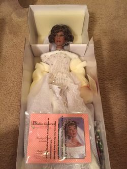 Paradise Gallaties dolls Haley. New in box $45 obo