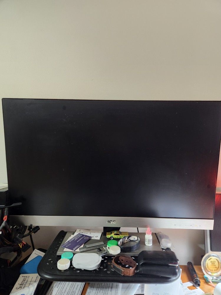 COMPUTER 28 INCH MONITOR