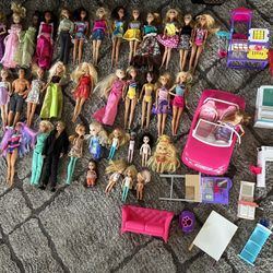 Barbie Lot And Accessories 