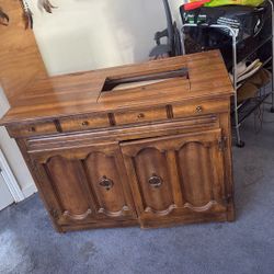 Sewing Table With Machine 