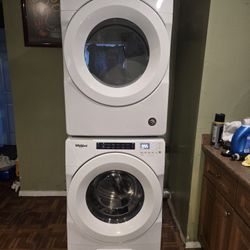 Whirlpool Washer and Dryer (Good  Condition)
//
Lavadora y secadora Whirlpool (Buenas condiciones)