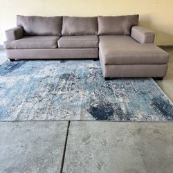 Fabric Sectional Sofa with Chaise