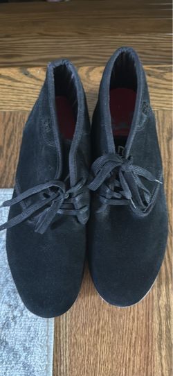 Men shoes size 12