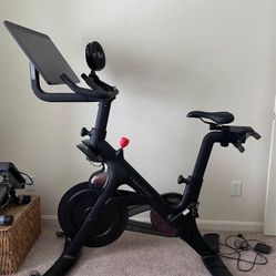 Peloton Plus Bike 