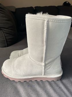 BearPaww Elle Sheepskin and suede short boots